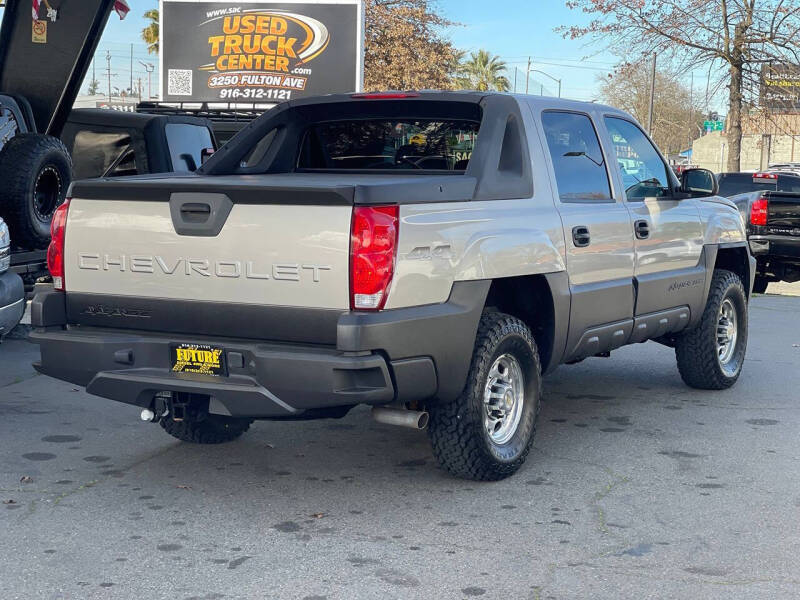 2005 Chevrolet Avalanche 2500 LS