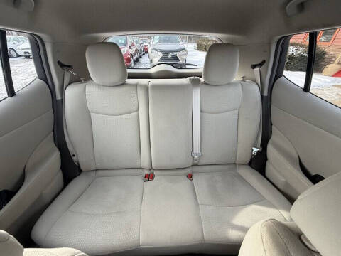 2011 Nissan LEAF SL