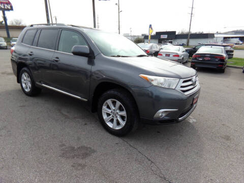 2012 Toyota Highlander SE