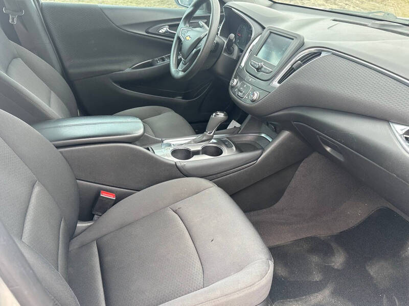 2017 Chevrolet Malibu LT