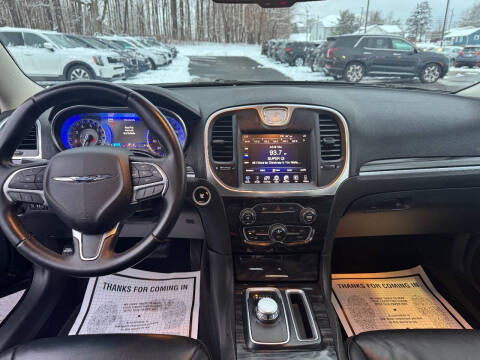 2016 Chrysler 300 Limited