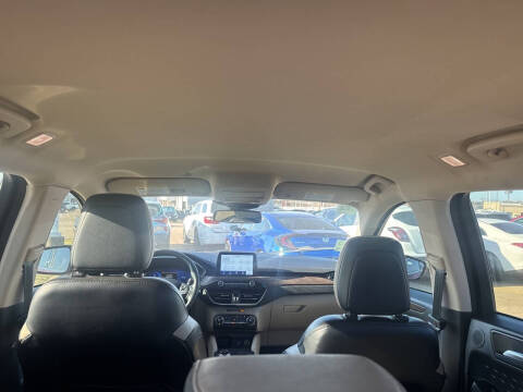 2020 Ford Escape Titanium