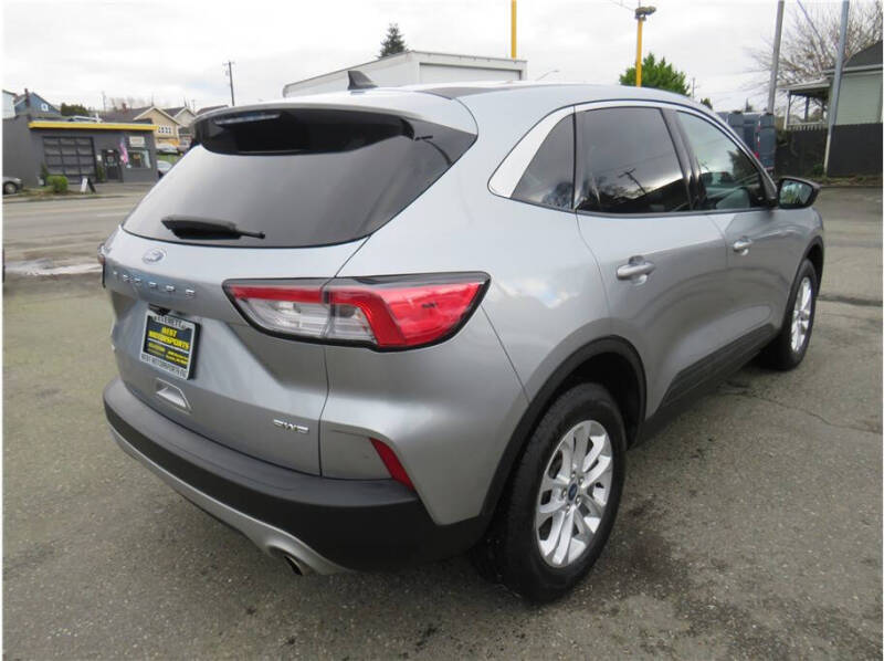 2022 Ford Escape SE