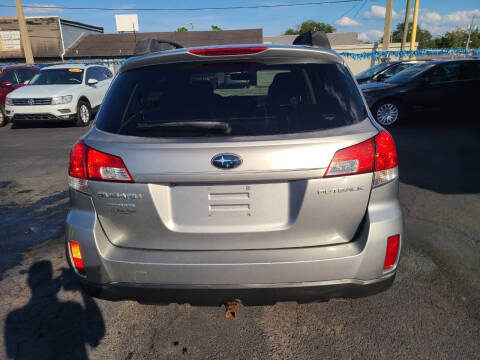 2011 Subaru Outback 2.5i Premium