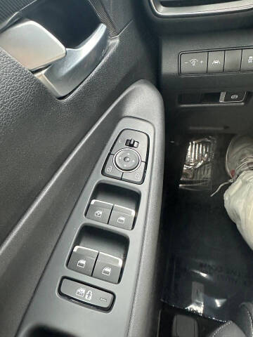 2023 Hyundai Santa Fe SE