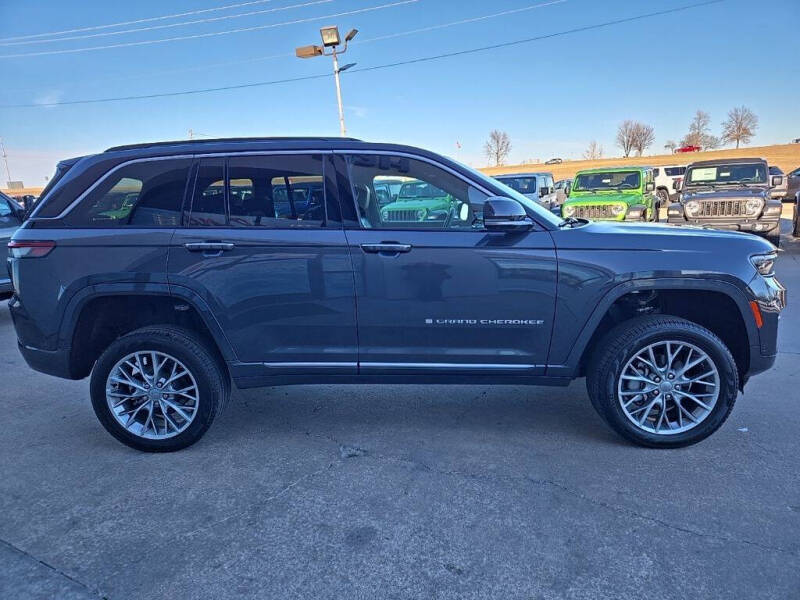 2025 Jeep Grand Cherokee Summit