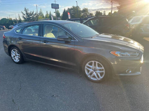 2016 Ford Fusion SE
