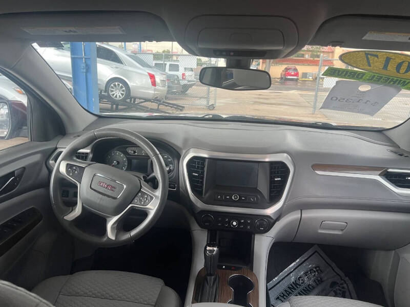 2017 GMC Acadia SLE-1