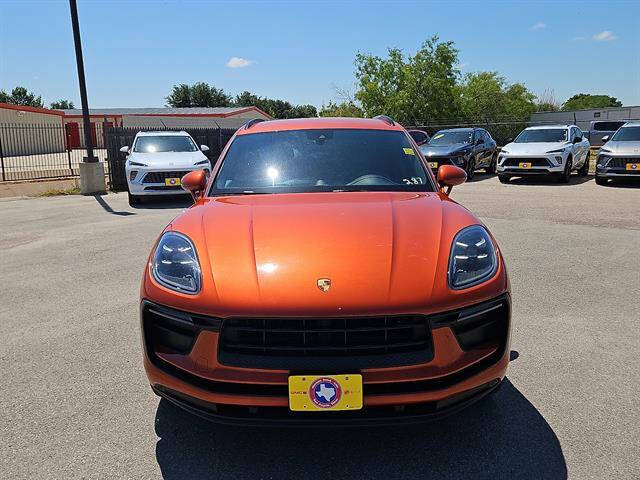 2022 Porsche Macan