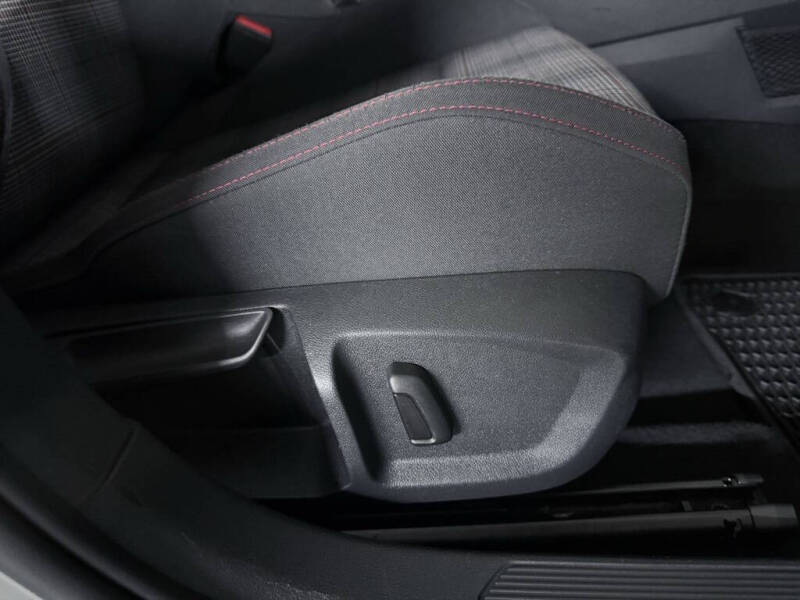 2022 Volkswagen Golf GTI S