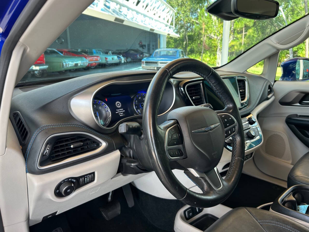 2021 Chrysler Pacifica 23