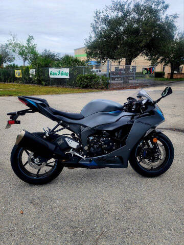 2025 Kawasaki Ninja ZX6R ABS