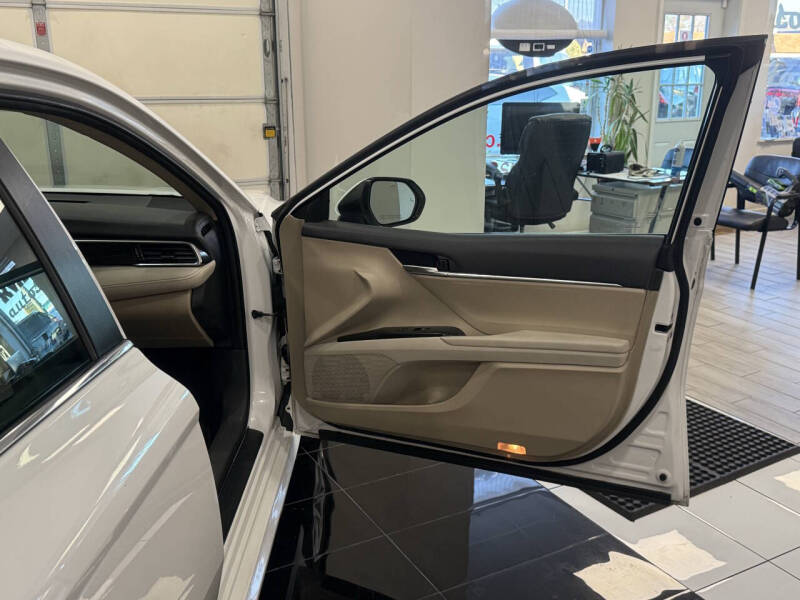 2018 Toyota Camry LE