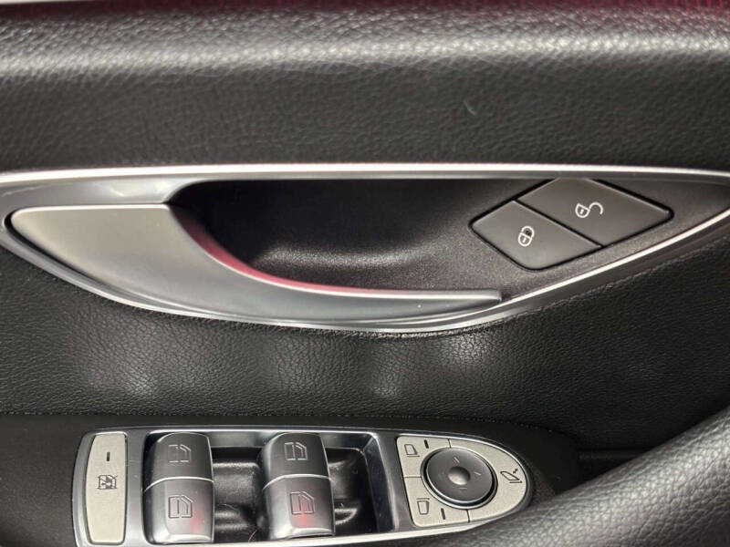 2017 Mercedes-Benz E-Class E 300 4MATIC