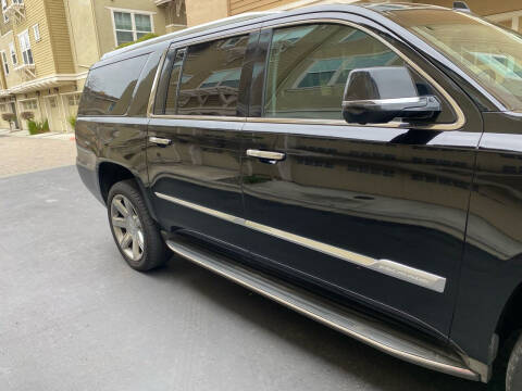 2016 Cadillac Escalade ESV Luxury Collection