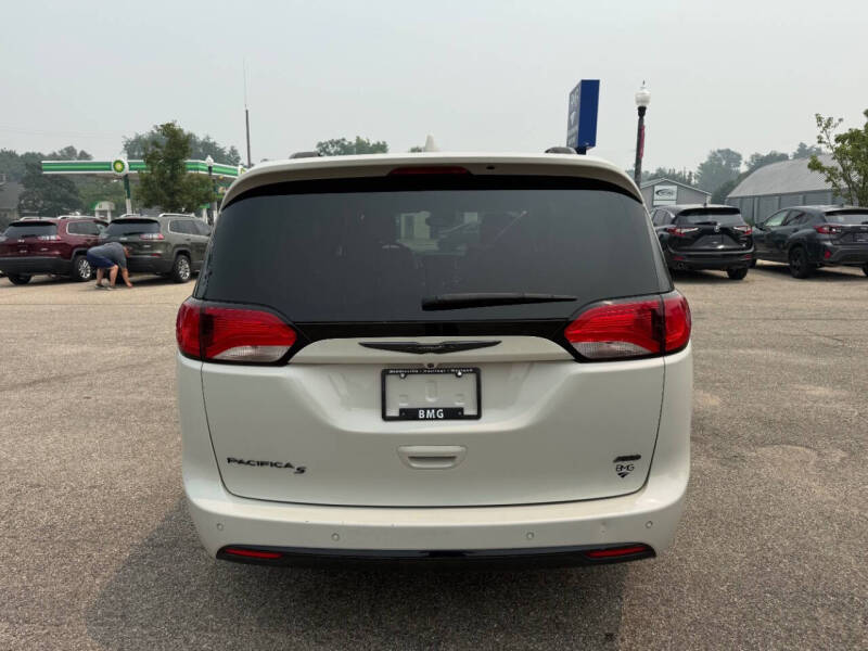 2020 Chrysler Pacifica Launch Edition