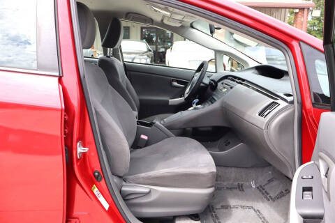 2010 Toyota Prius III