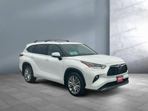 2023 Toyota Highlander Platinum