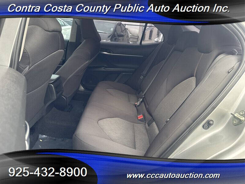 2020 Toyota Camry LE