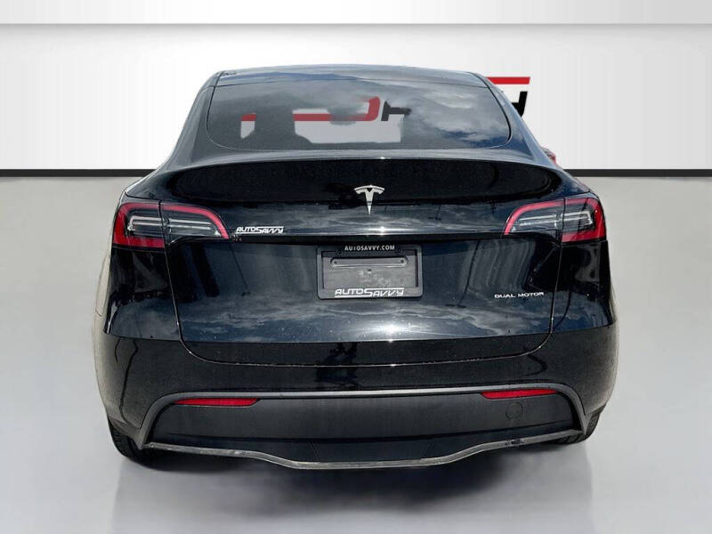 2024 Tesla Model Y Long Range