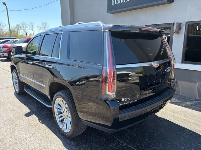 2018 Cadillac Escalade Luxury