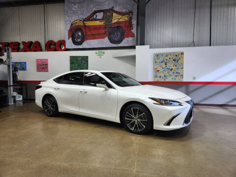 2023 Lexus ES 300h