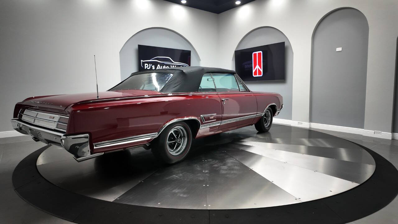 1965 Oldsmobile 442 36