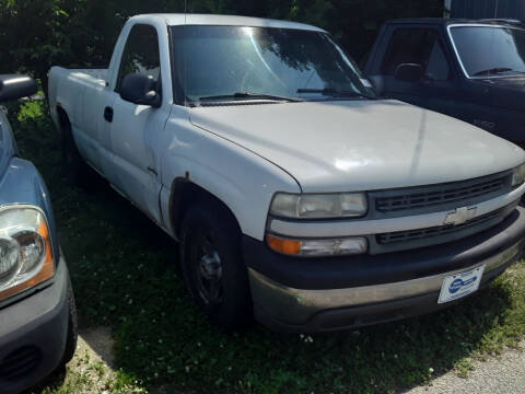 2000 Chevrolet Silverado 1500 for sale at New Start Motors LLC in Montezuma IN