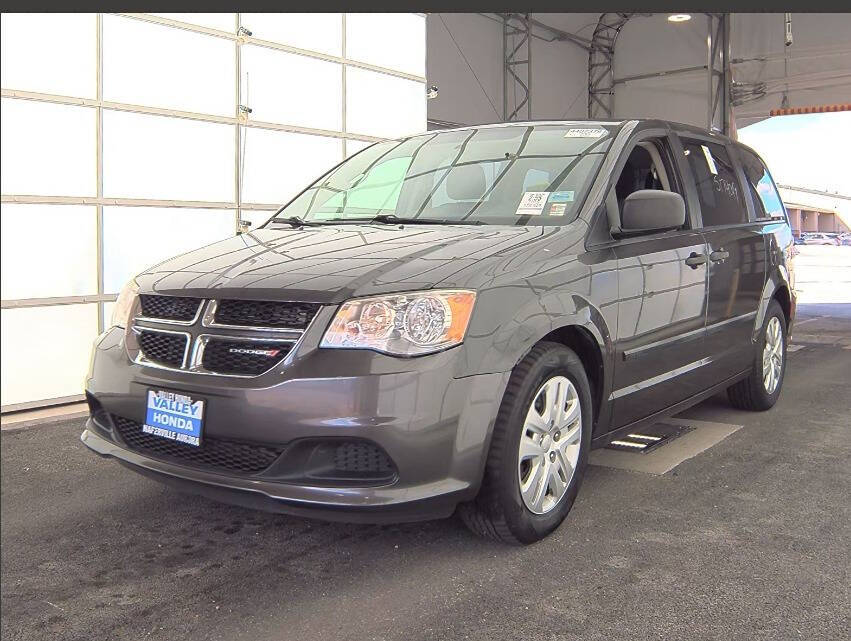 2015 Dodge Grand Caravan for sale at Auto Empire in Chicago, IL