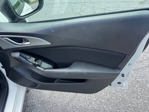2018 Mazda MAZDA3 Sport