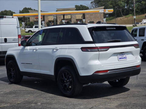 2026 Jeep Grand Cherokee Altitude
