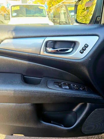 2018 Nissan Pathfinder Platinum