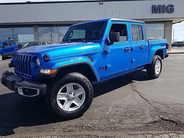 Used 2023 Jeep Gladiator Sport S with VIN 1C6HJTAG1PL506899 for sale in Bellefontaine, OH