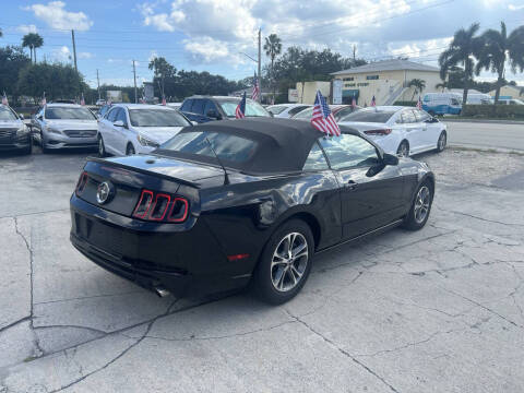 2014 Ford Mustang V6