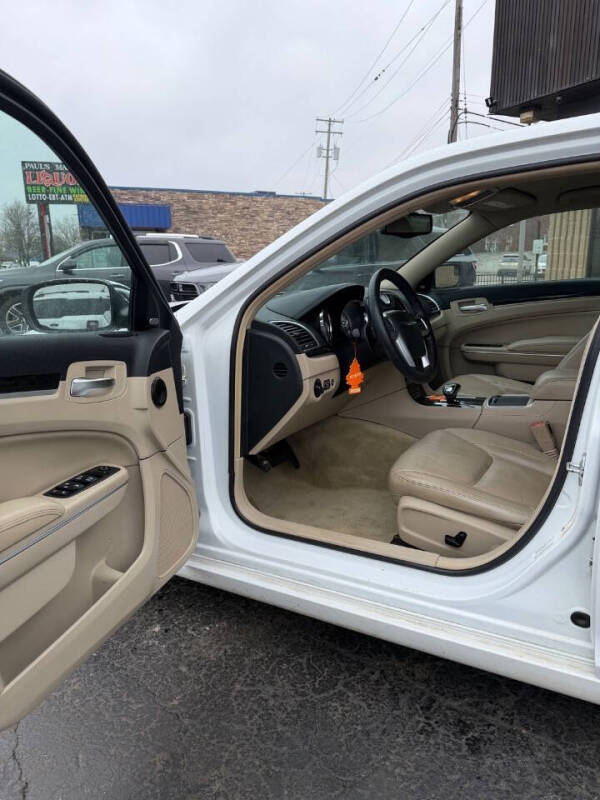 2012 Chrysler 300 Limited