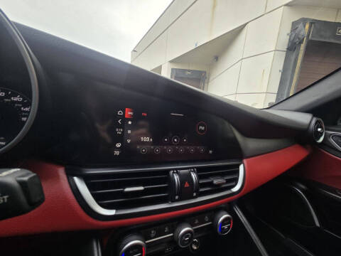 2020 Alfa Romeo Giulia Sport