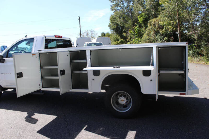 2025 Chevrolet Silverado 3500HD CC