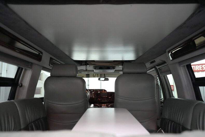 2013 Ford E-Series E-350 SD