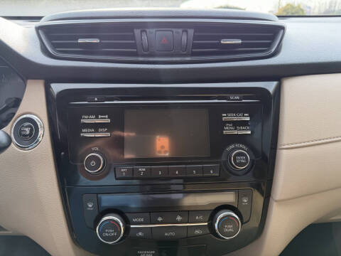 2017 Nissan Rogue SV