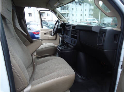 2017 Chevrolet Express 2500