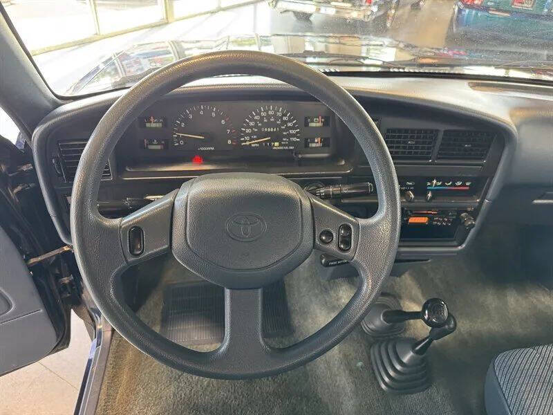 1992 Toyota Pickup Deluxe