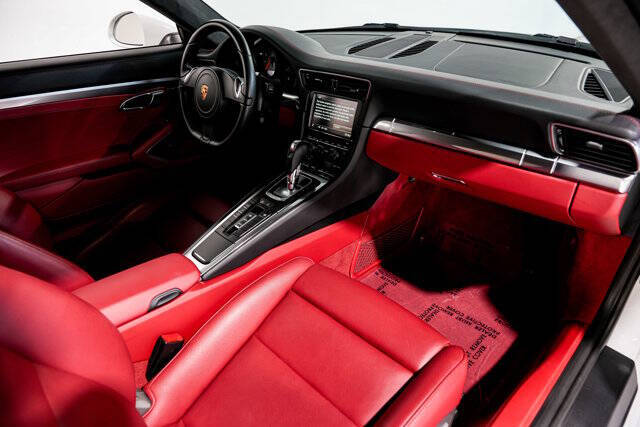 2016 Porsche 911 Carrera 4S