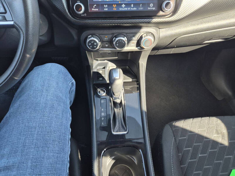 2023 Nissan Kicks SV