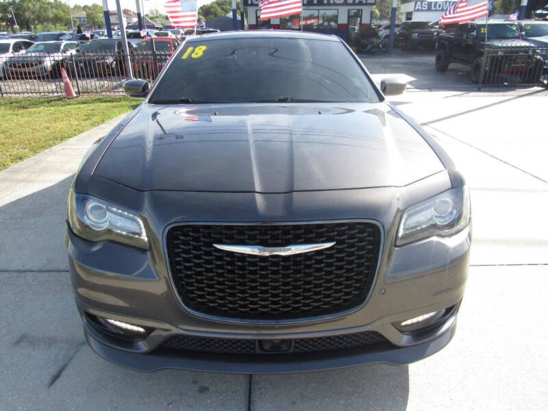 2018 Chrysler 300 S