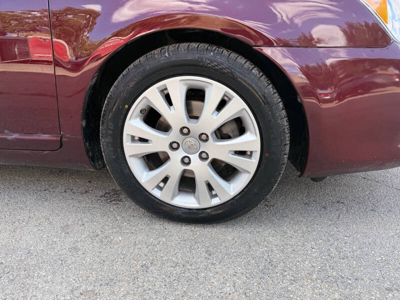 2008 Toyota Avalon XLS