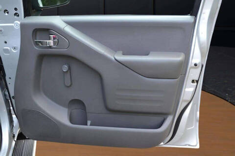 2015 Nissan Frontier S