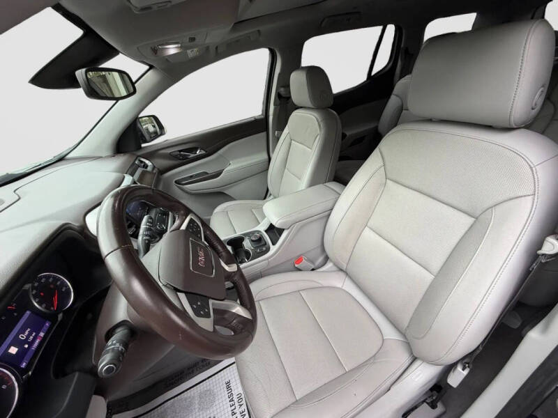 2020 GMC Acadia SLT