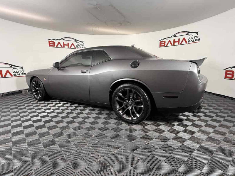 2020 Dodge Challenger