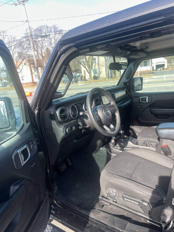 2023 Jeep Gladiator Freedom