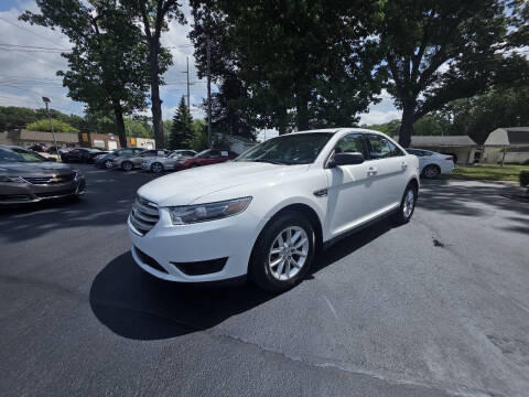 2015 Ford Taurus SE